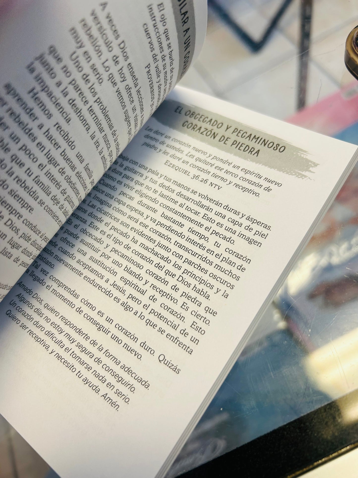 Devocionales de 3 minutos para chicas adolescentes (180 lecturas)
