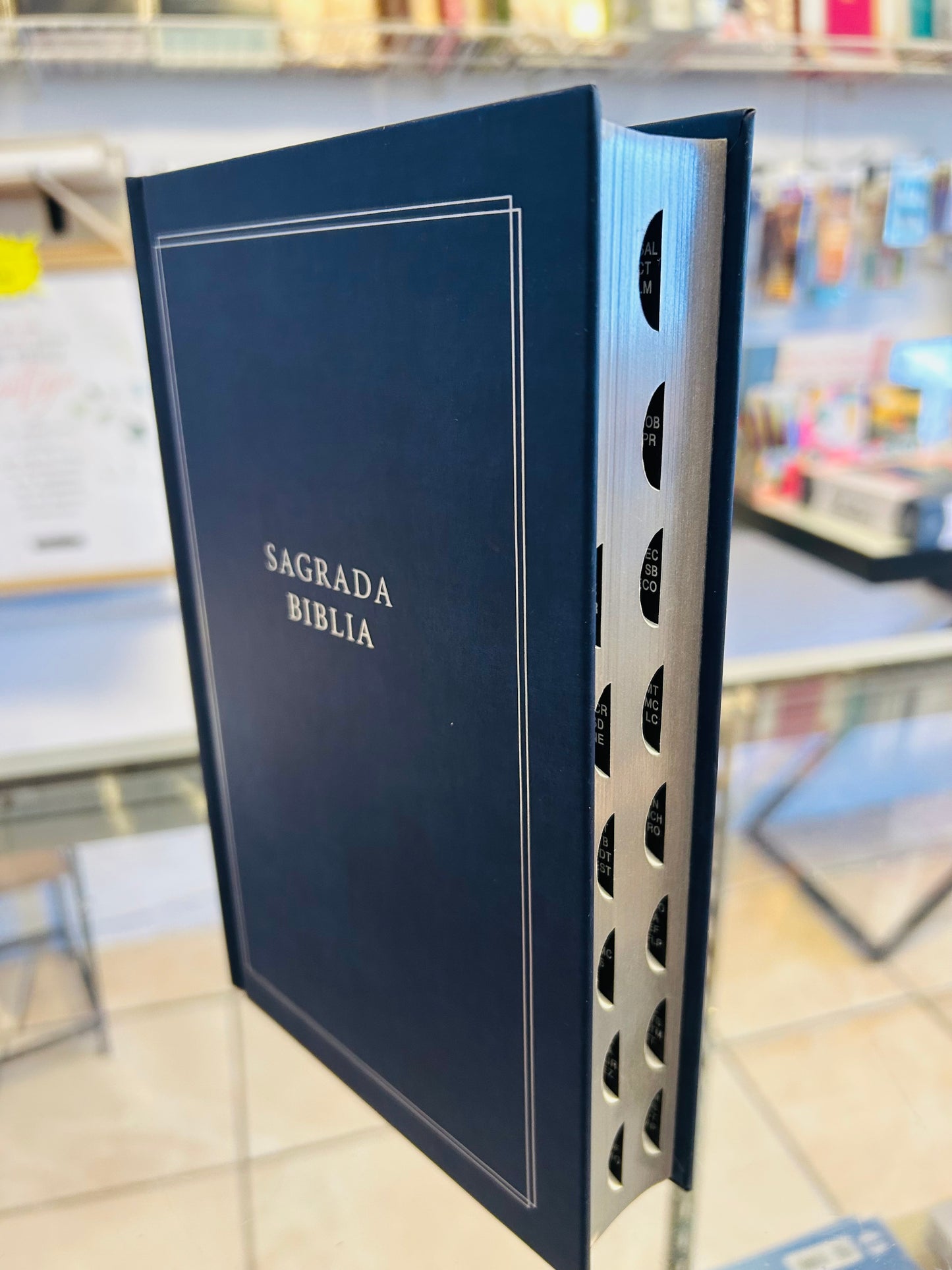 La Biblia Católica Tamaño Personal con Índice Tapa dura