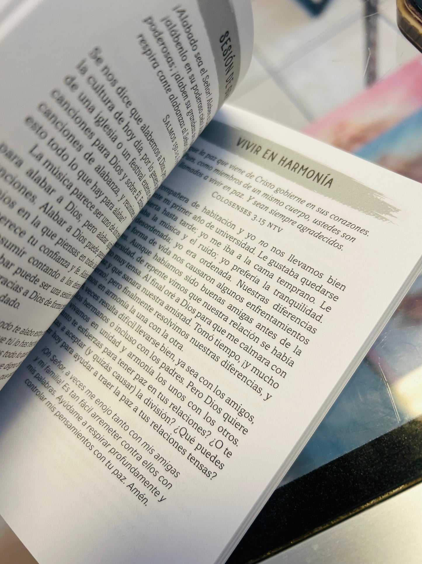 Devocionales de 3 minutos para chicas adolescentes (180 lecturas)