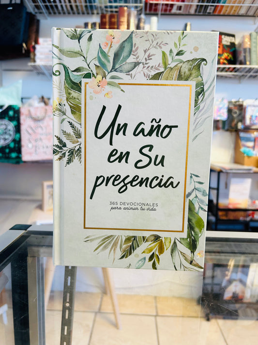 Un Año en su Presencia