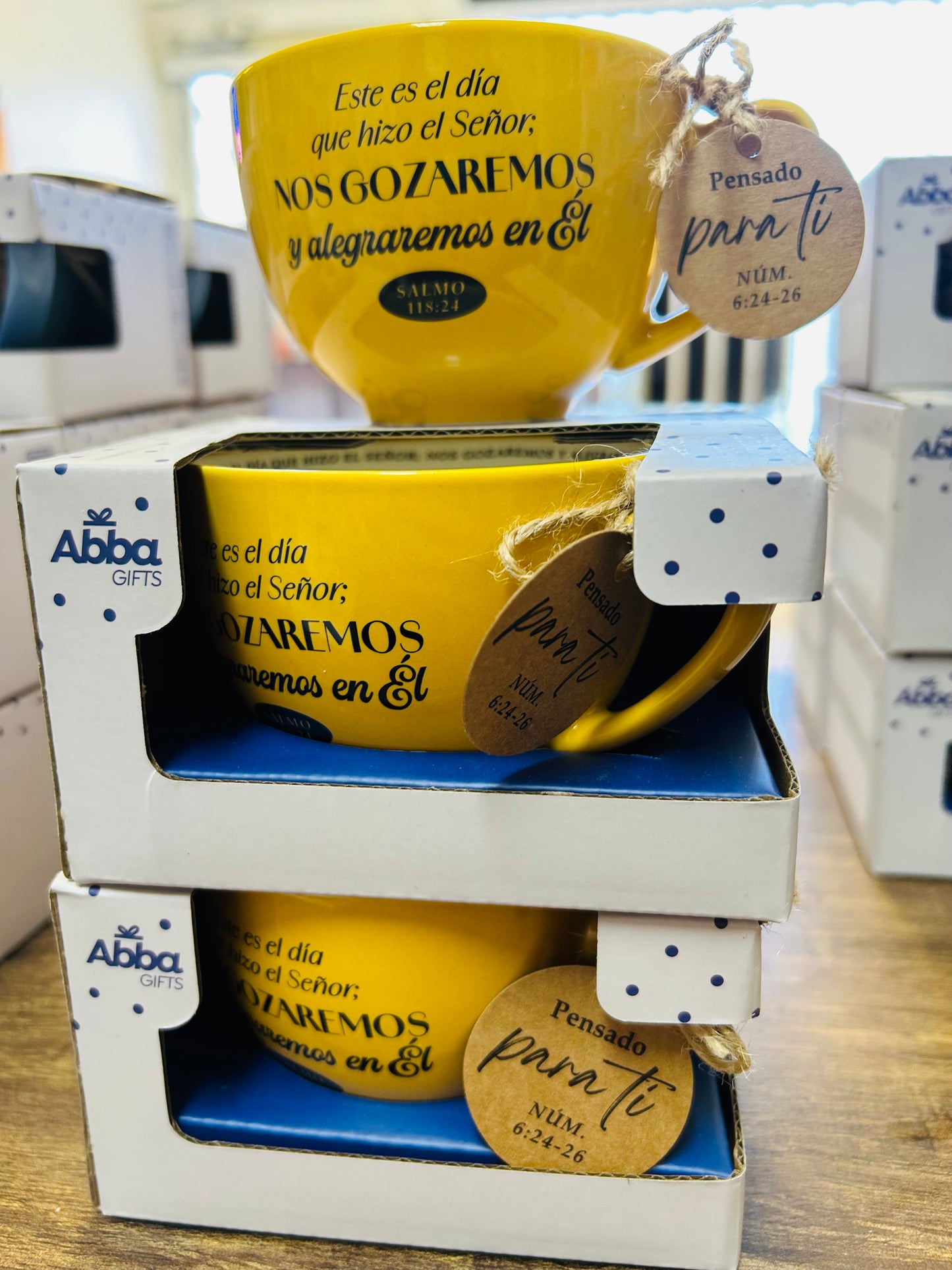 Taza Amarilla Salmos 118:23de 9oz